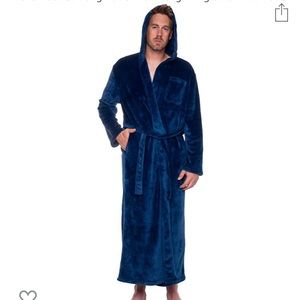 NWT Ross Michaels men’s blue hooded robe